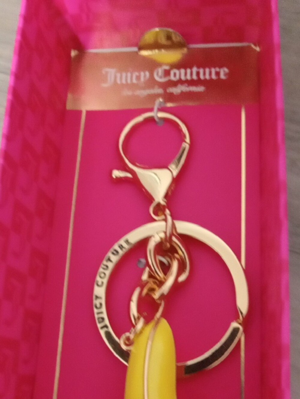 Juicy Couture Yellow Enamel Banana Charm Keyring with Gold Hardware - Picture 2 of 4